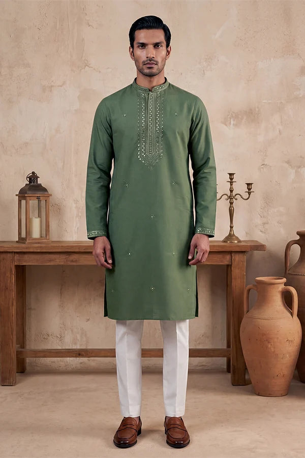 Mens Green Silk Blend Solid Emboidered Sequins Kurta & Pant