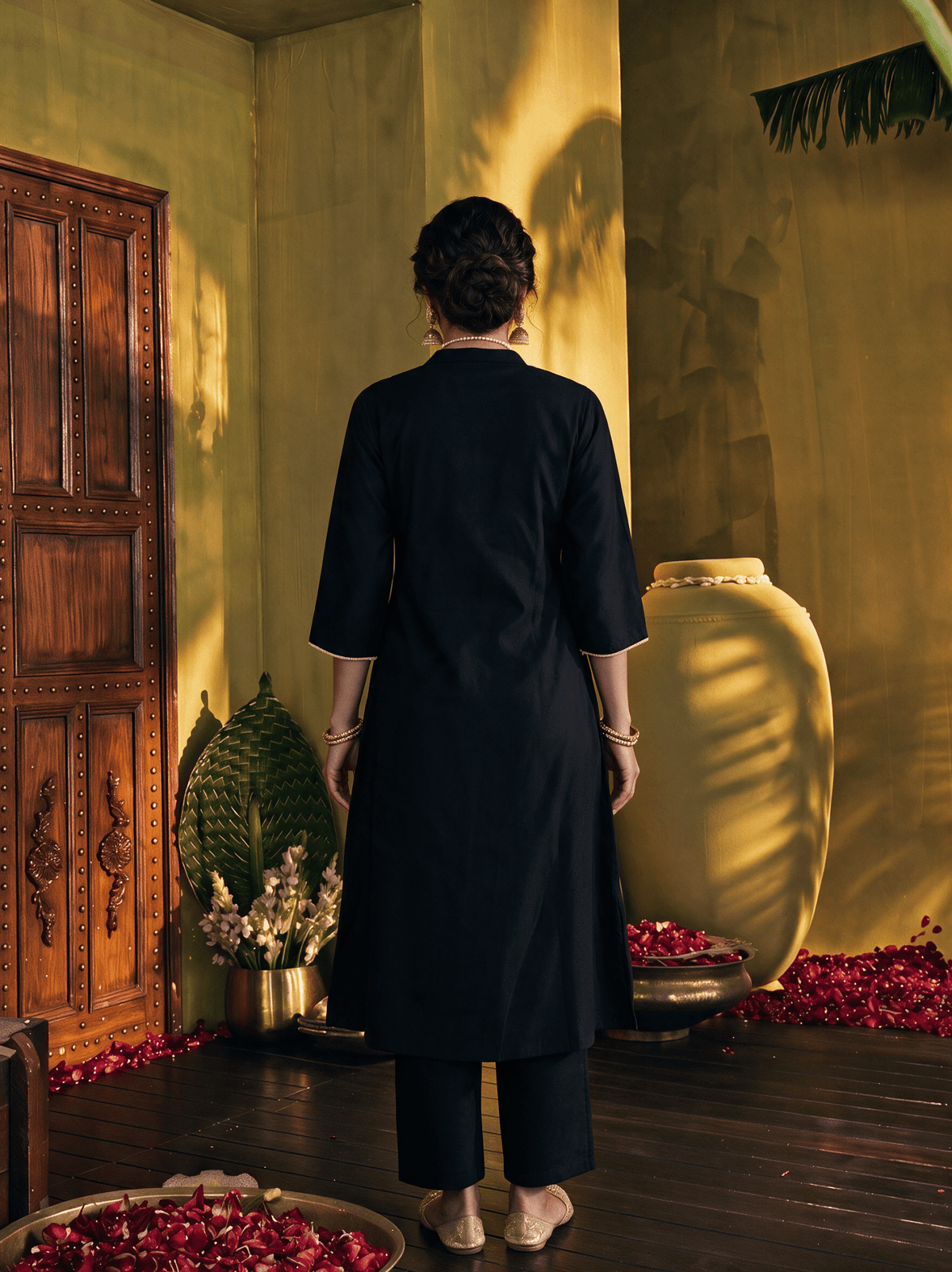 Black Embroidered Kurta & Pants Set For Women - DWEEP SARA