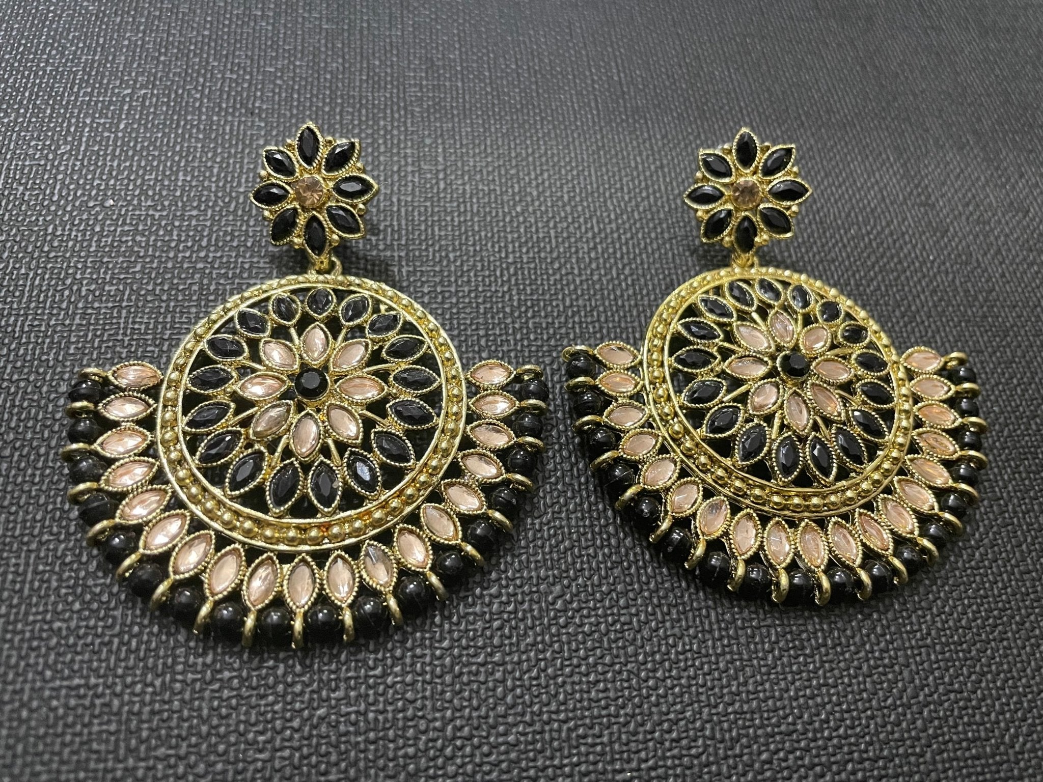 BLACK & GOLD KUNDAN EARRINGS - DWEEP SARA