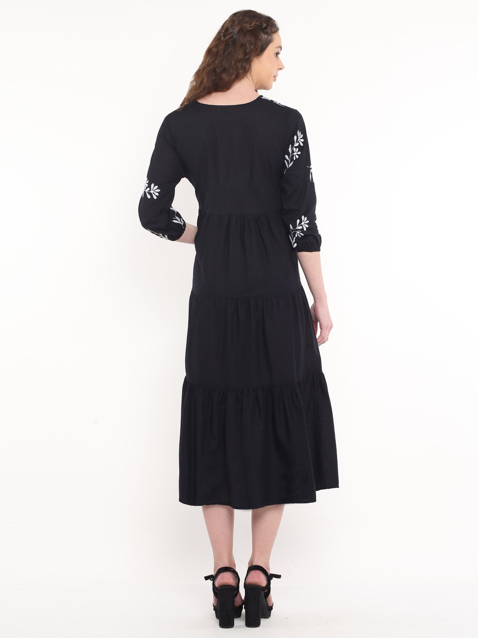 Black Handmade Embroidery Dress - DWEEP SARA