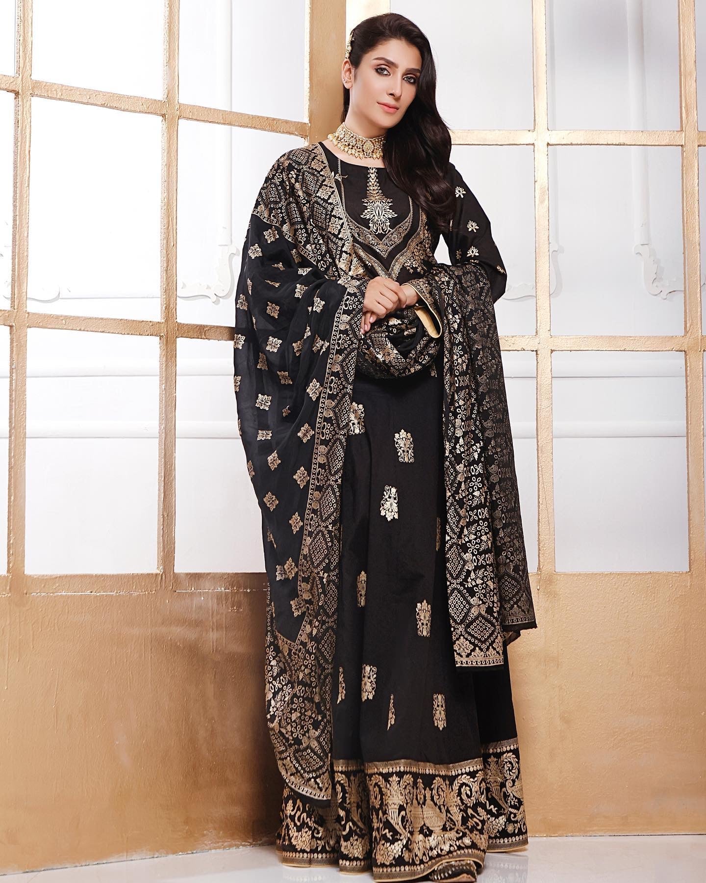 Black Linen Printed Suit Set - DWEEP SARA