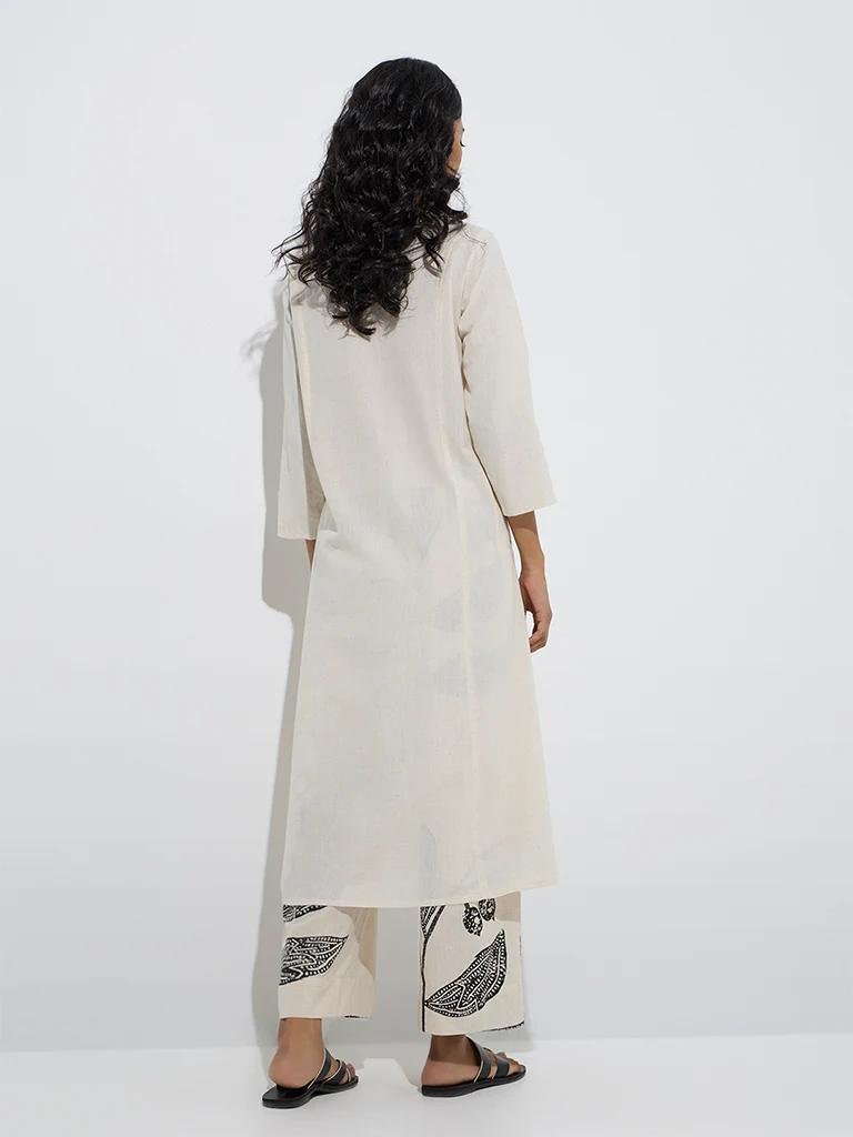 Elegant White Embroidered Kurta With Pocket - DWEEP SARA