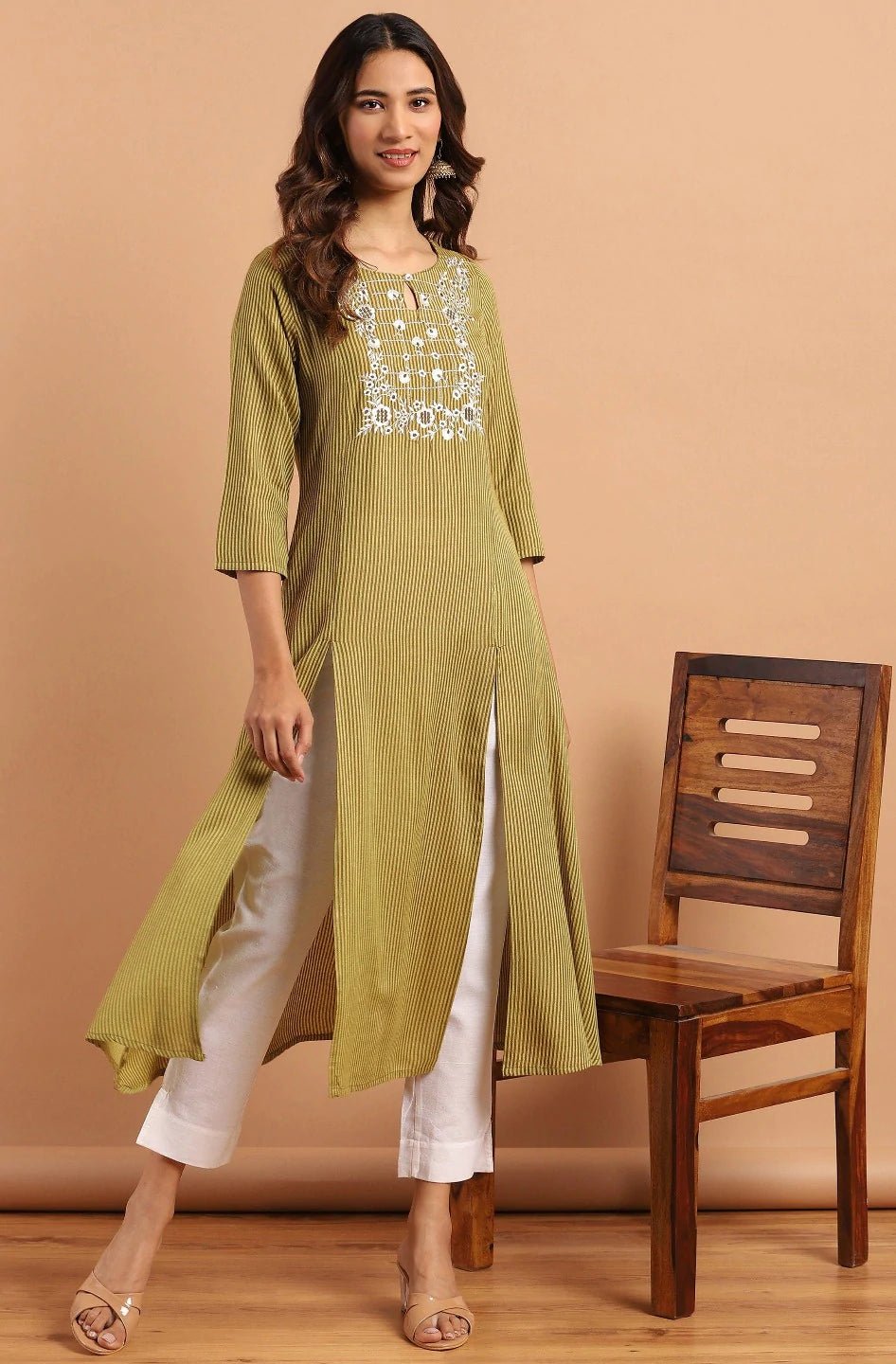 Green Rayon Embroidered Kurta Pant Set - DWEEP SARA