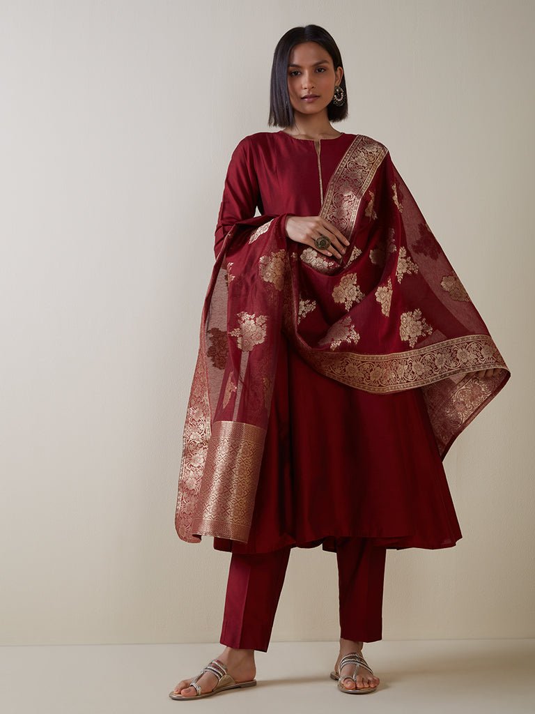 Maroon Solid Viscose Banarsi Dupatta Suit Set - DWEEP SARA