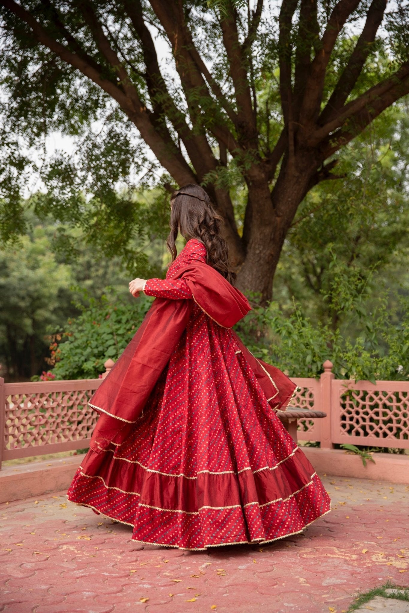 RED BANDHEJ CHANDERI SET - DWEEP SARA