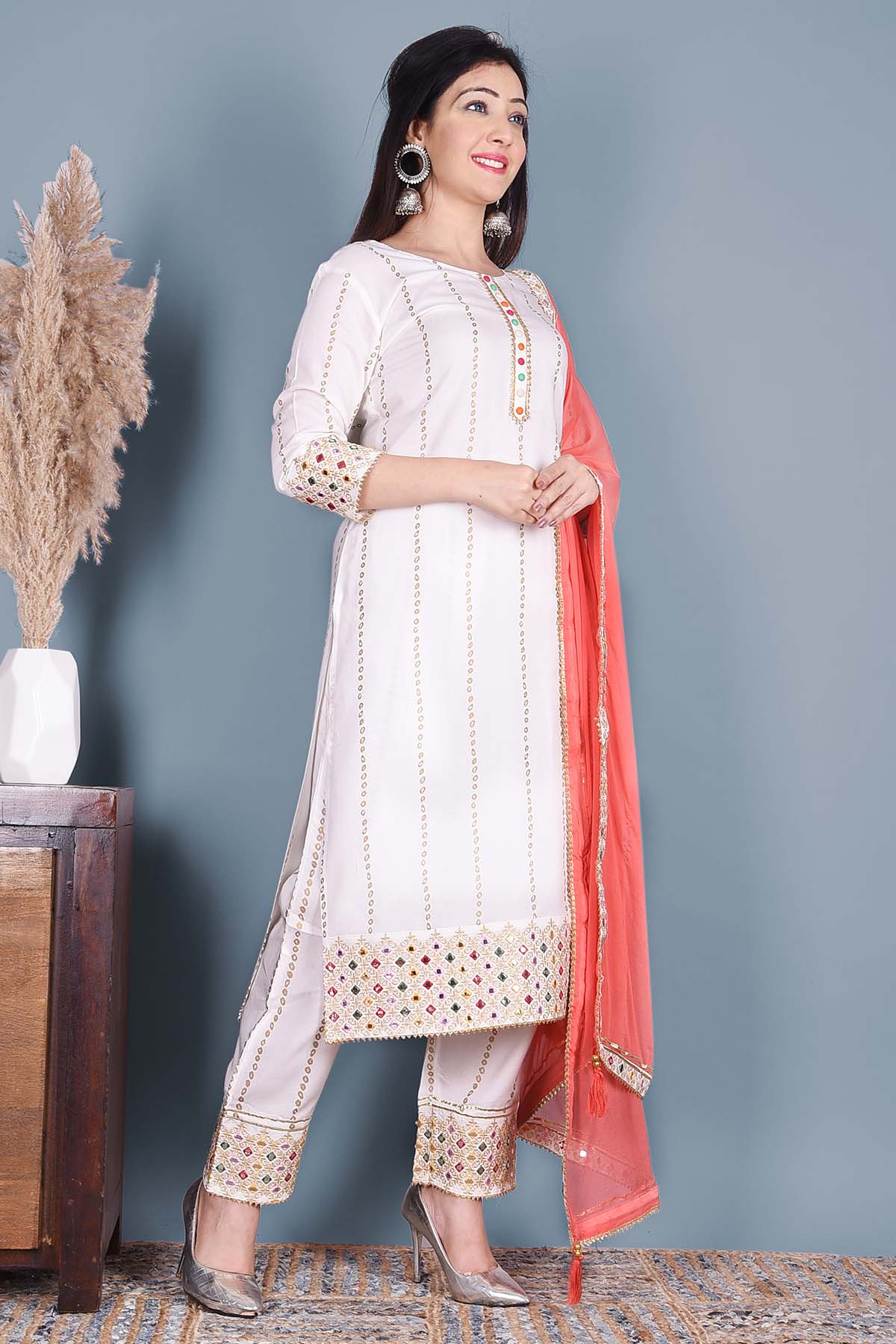 White Rayon Embroidery Kurta Pant Set - DWEEP SARA