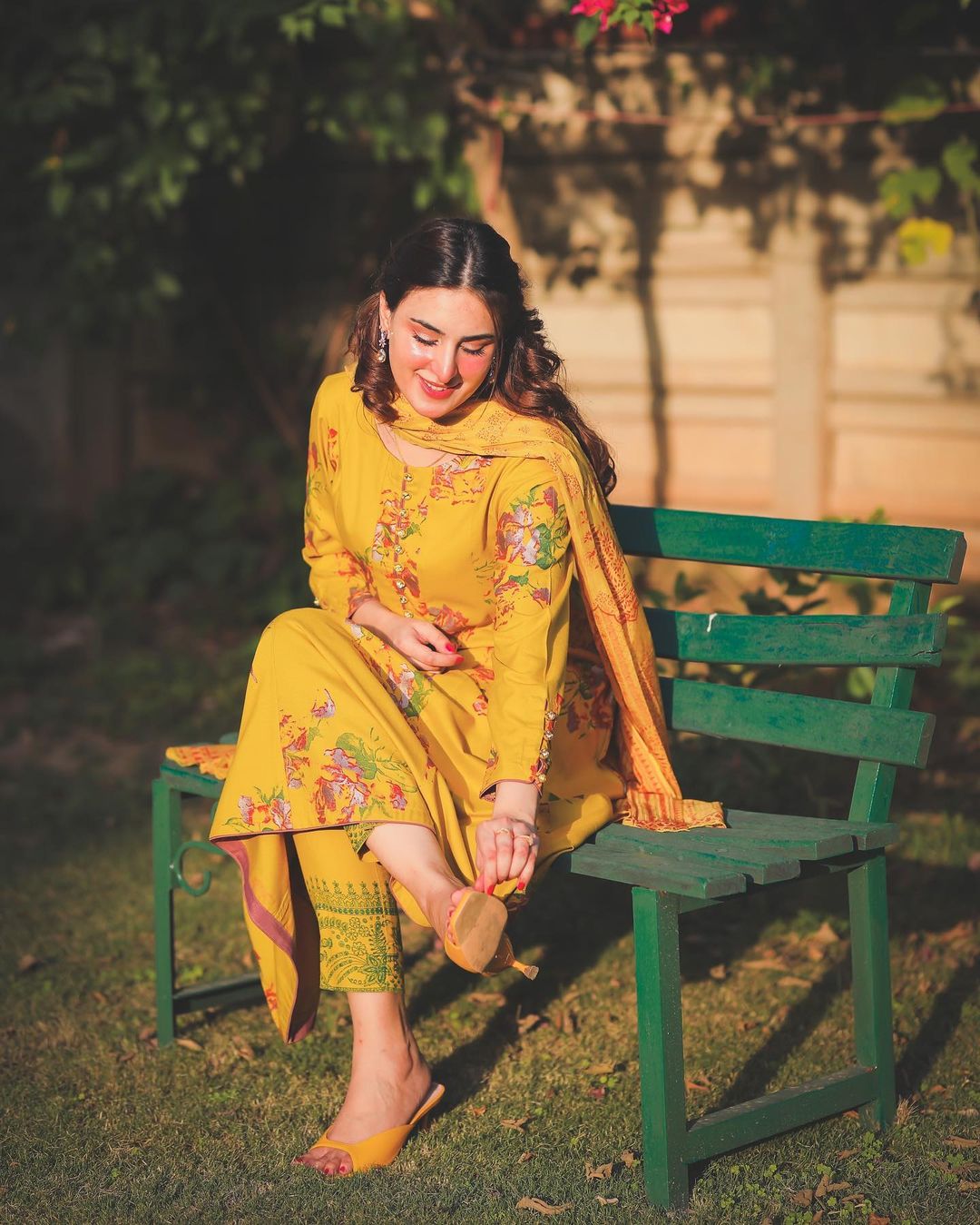 Yellow Viscose linen Printed Suit Set - DWEEP SARA