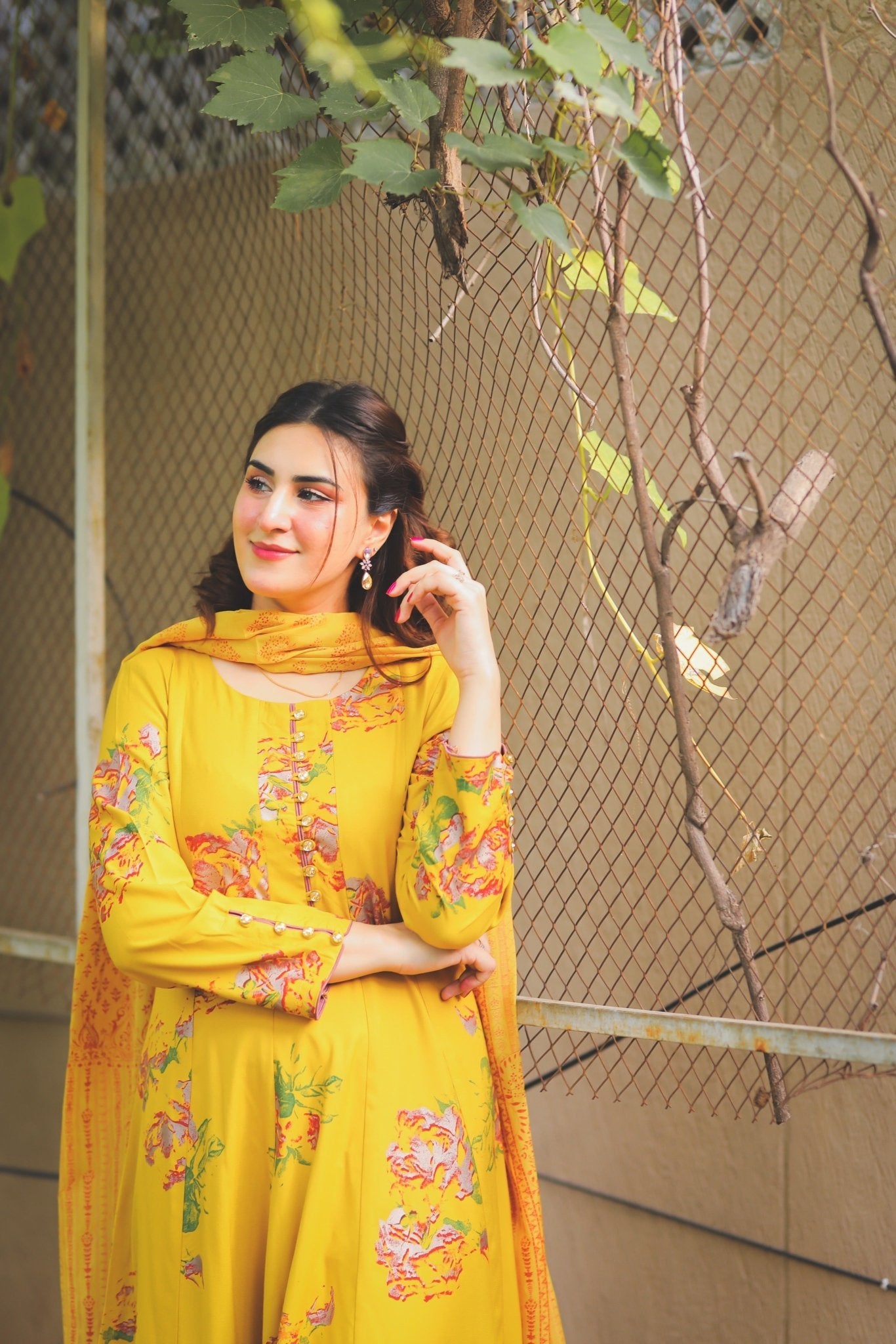 Yellow Viscose linen Printed Suit Set - DWEEP SARA